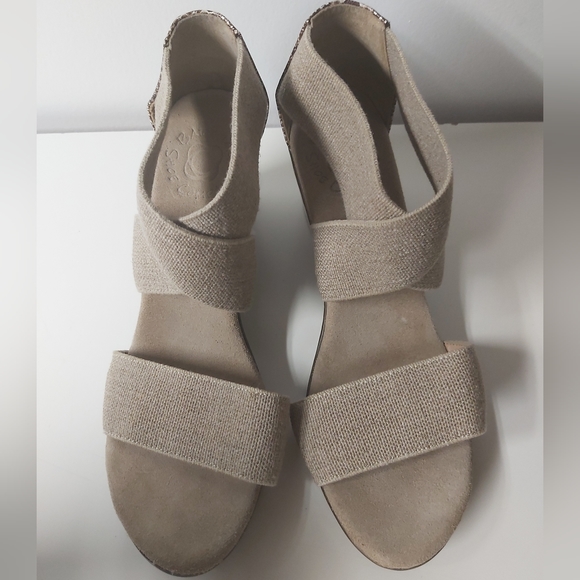 Barcelona Collective Tan Wedges Size 8/8.5 - Picture 7 of 10